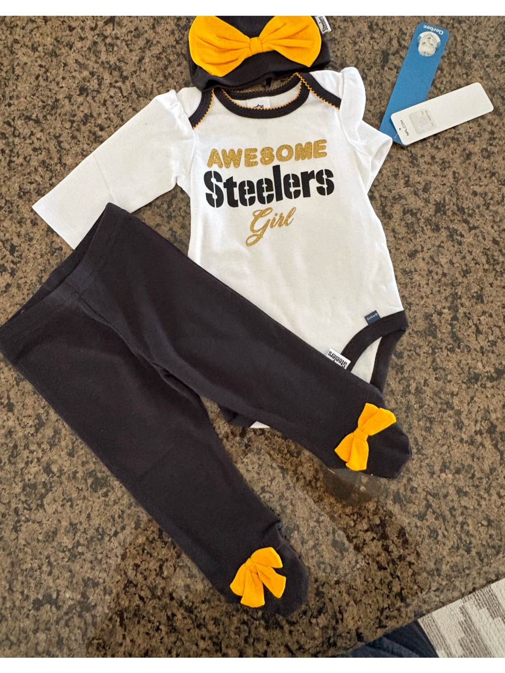 Gerber Pittsburgh Steelers NFL Baby Outfit Set 3-6 Months Black White Gold